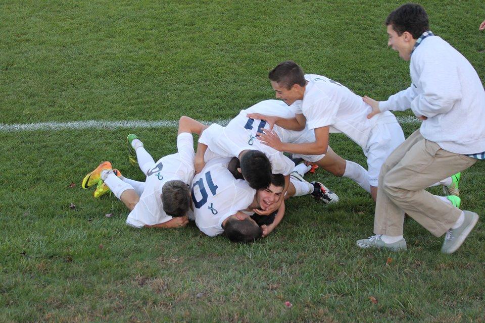 Boy Soccer Beats Norwalk in First Round of States