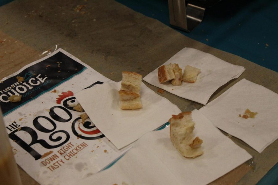Chicken sliders were one of the two options presented for students to try. 