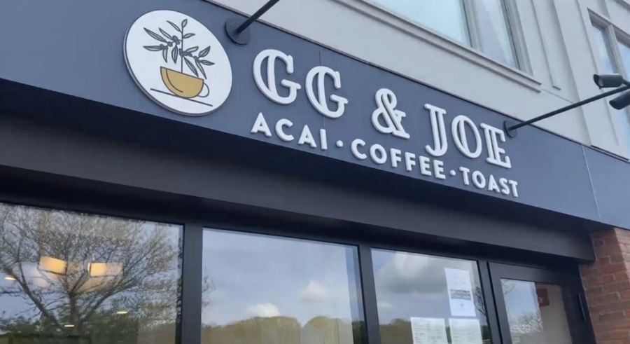 GG and Joe is located in downtown Westport and has a variety of food options and beverages.Their coffee was our favorite between them, Shearwater Coffee Bar, Mystic Market and Granola Bar. 