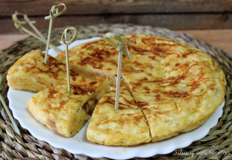 A tortilla de patata is a spanish omelette that contains eggs and potatoes. It is a national dish by Spaniards but can be enjoyed at any time, such as Thanksgiving. 