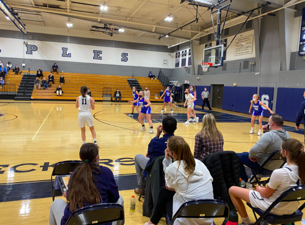 Mia Didio ’22 dribbles the ball from the point guard position after making a three point shot to start off the fourth quarter. This shot put the Wreckers up 23-20 and helped change the momentum of the game. 