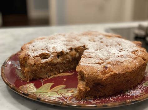 Spiced apple walnut cake is the perfect autumn and winter dessert to satisfy one’s sweet tooth.