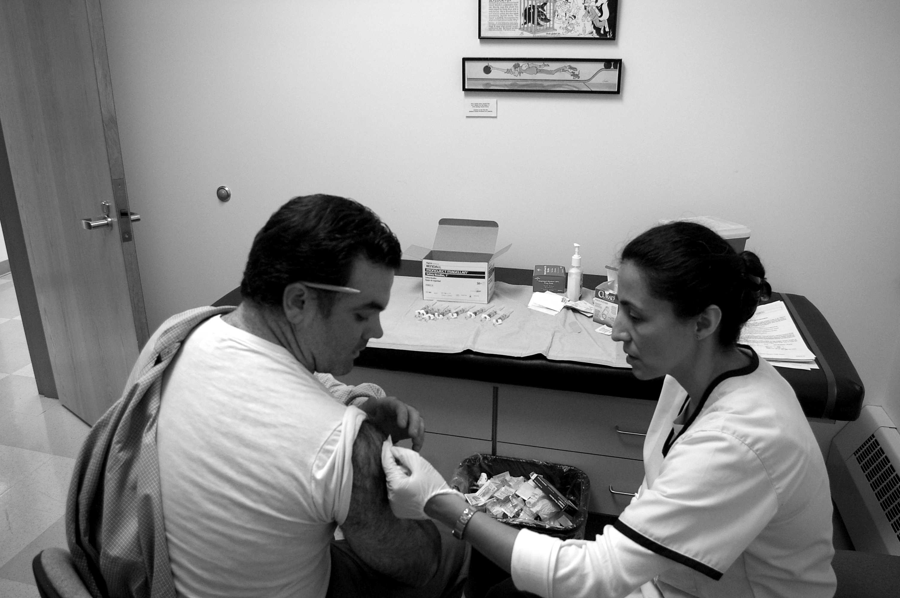 Teachers Roll Up Their Sleeves To Avoid Flu Inklings News