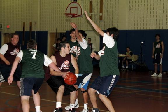James Betar 10 is triple-teamed by opposing players | Photo by Natasha Gabbay 10