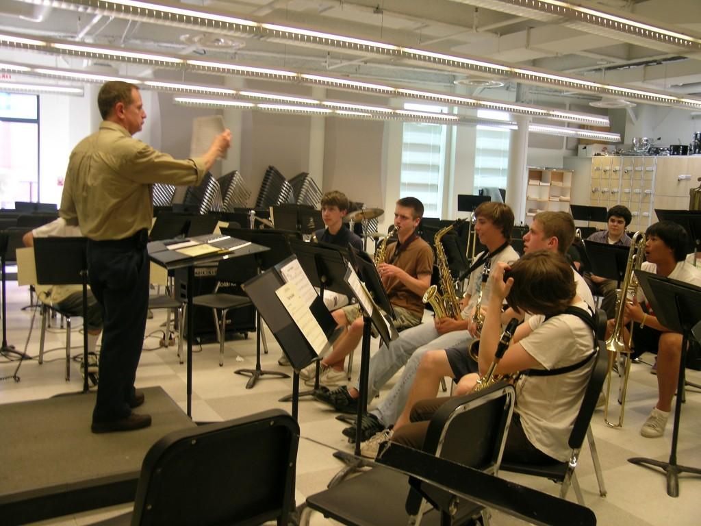  Nick Mariconda begins practice with the Jazz Band. | Photo by Madeline Hardy 11