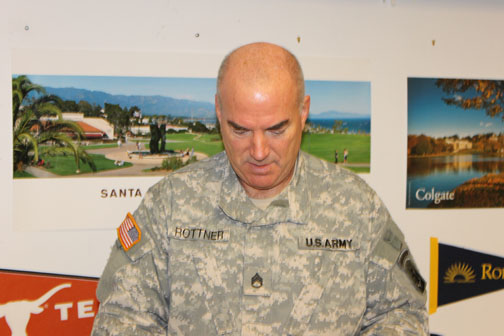 Oct. 24, 2012 | Army Sergeant of Natl. Guard Visits Staples