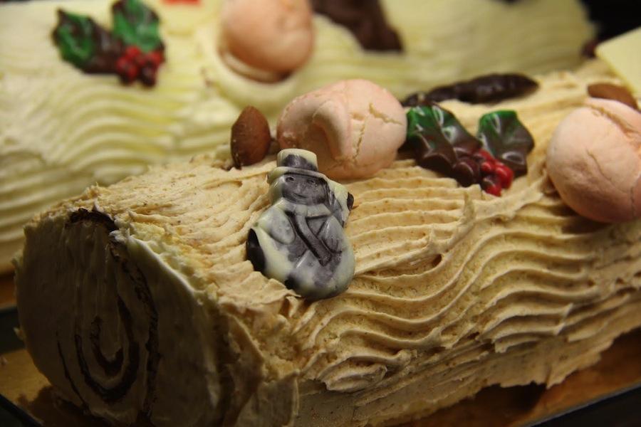 Isabelle et Vincent's Buche de Noel, exclusive to the month of December for Christmas, offers a wide variety of fillings.