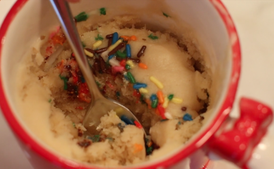 How to make very vanilla mug cake