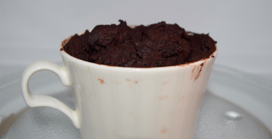 Brownies with a twist: two ways to make a brownie in a cup