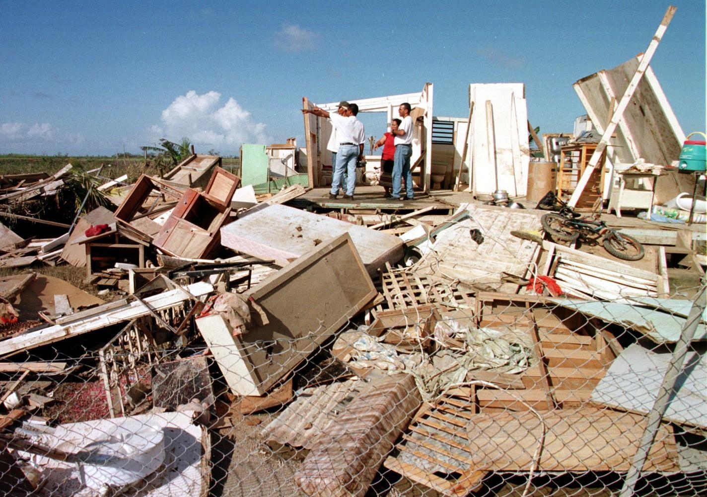 Puerto Rican Governor Scraps $300 Million Energy Contract