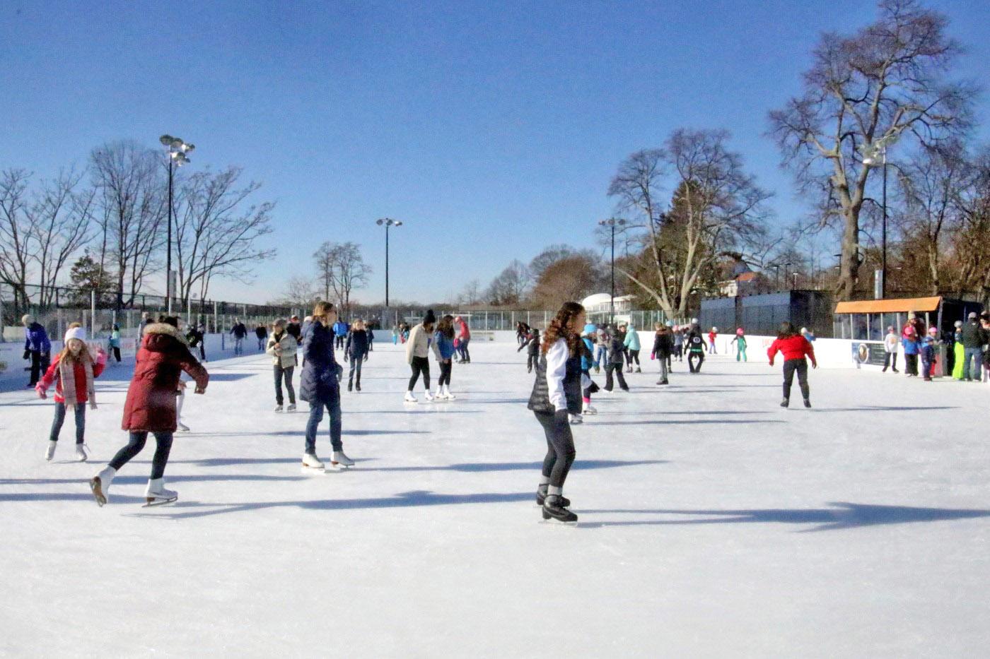 Westport citizens skate into the winter season