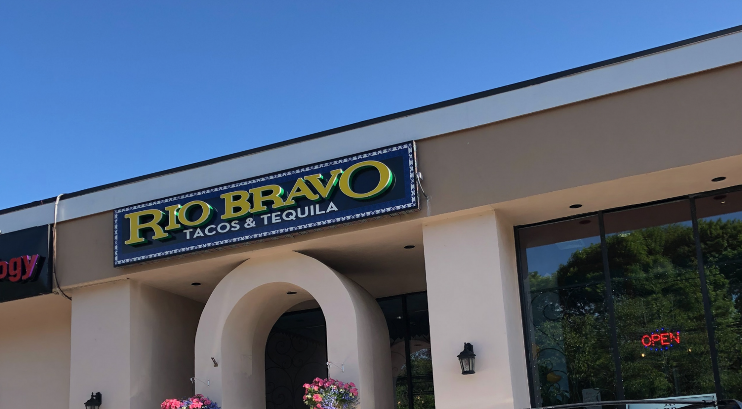 Rio Bravo demonstrates authentic Mexican food