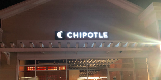 Westport’s Chipotle restaurant closes its doors
