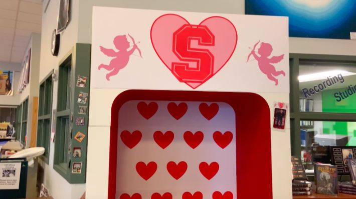 The library had a Valentine’s Day themed photo booth on Feb. 14 to celebrate the holiday. 