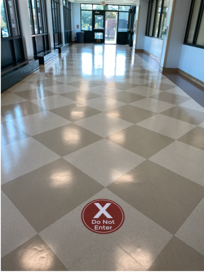 In addition to one way arrows, there are do not enter signs throughout the building, making it clear that students cannot walk that way. They are placed in the stairwells, as well as the hallways.