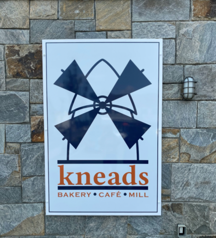 Kneads bakery, cafe and mill opened on Riverside Avenue in Saugatuck on September 5. It serves both breakfast and lunch while making 100 percent whole wheat organic flour milled in the store. 