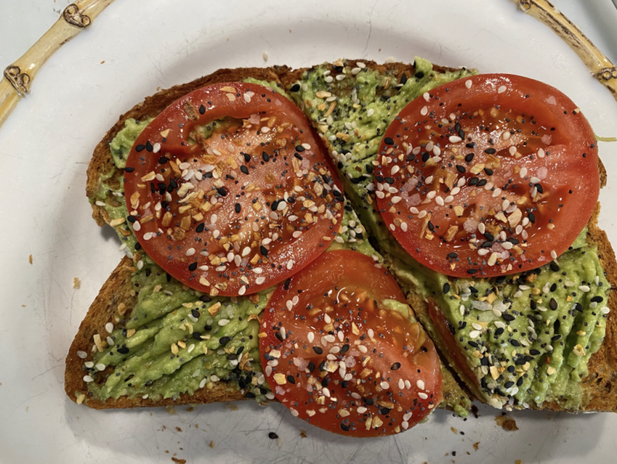 Avocado+toast+serves+as+a+perfect+meal+to+fuel+your+body+with+nutrients+and+satisfy+your+tastebuds.+