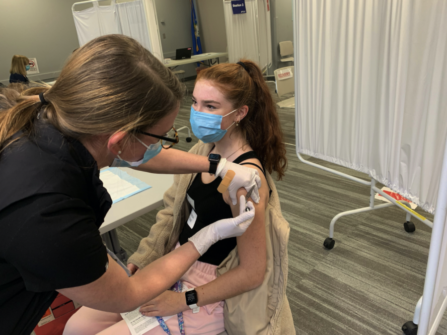 Working as an EMT during COVID has complicated matters for many volunteers such as Olivia Bollo ’21. Extensive amounts of PPE are necessary even when addressing calls unrelated to Covid. However, Bollo, along with other EMTs, was recently able to receive her first dose of the COVID-19 vaccine. Bollo is the first in her family to receive the vaccine and remains hopeful her parents will receive their doses soon. 