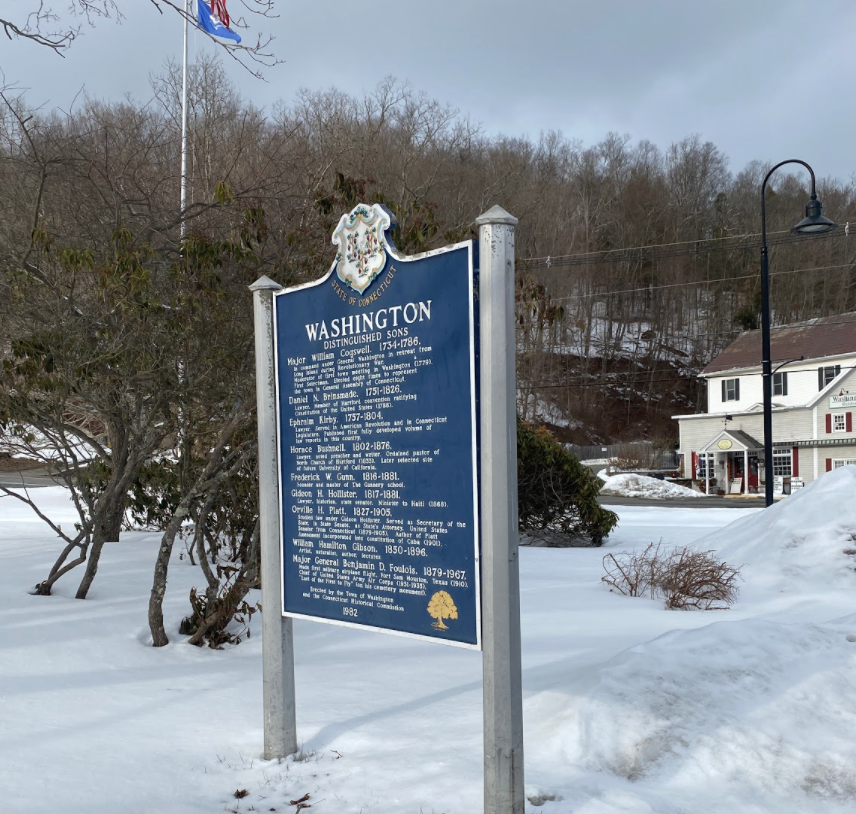 Washington, Connecticut offers “Gilmore Girls” fans a glimpse into what life would be like in Stars Hollow, showcasing its businesses, history and camaraderie. 