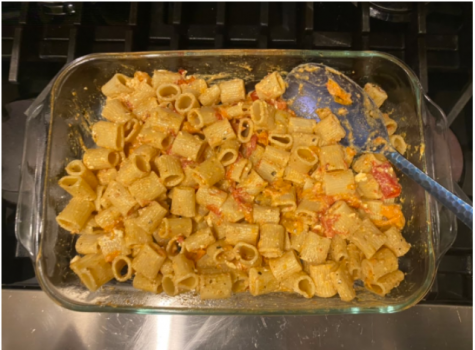 The viral feta pasta Tik Tok trend is easy to make and delicious. Requiring only a few ingredients, individuals can enjoy a flavorful meal with family and friends.