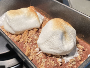 S’mores baked oats are a great way to create a tasty cake alternative. Tik Toker @Traceoats constructs baked oats that allow a healthier substitute for desserts. 