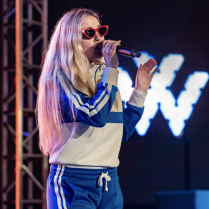 Singer Ashlyn Rae Willson, also known as Ashe, released her newest album “Ashlyn,” on May 7. The album covers many relatable topics from relationships to mental health.