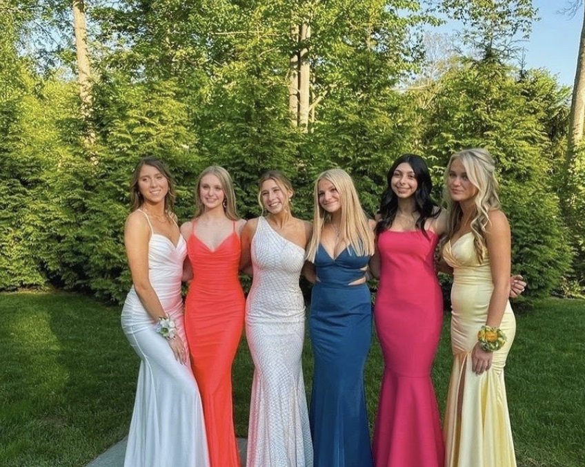 2021 senior prom continues on despite COVID-19.