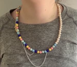 Making a DIY necklace offers a cheap and fun alternative to purchasing one. 
