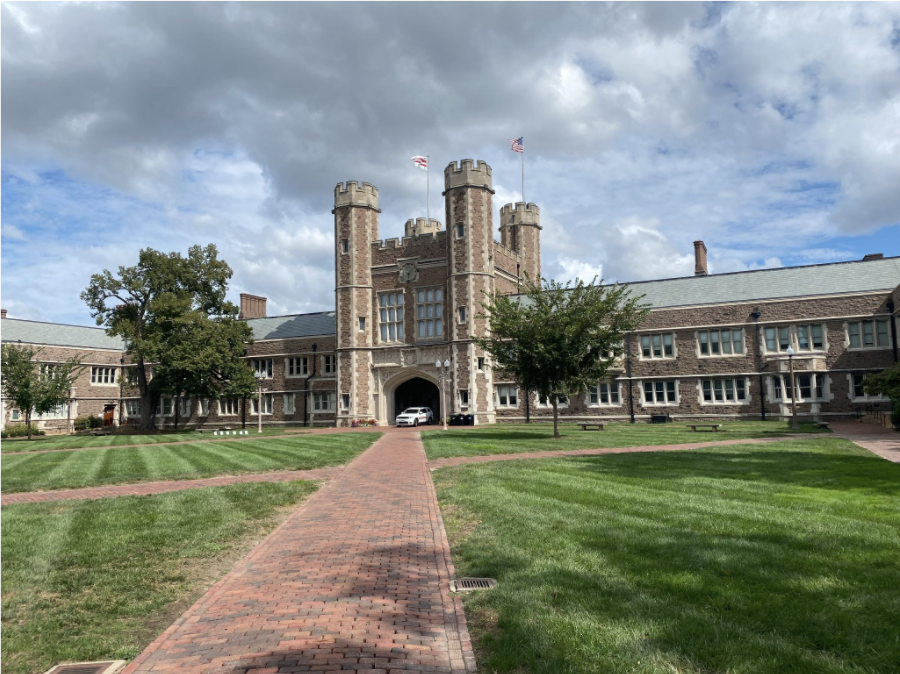 Traditional campus tours are still limited because of COVID-19 regulations, but schools like Washington University in St. Louis (above) are beginning to offer self-guided tours. Visitors are given maps, phone apps or instructions to take them around to staple landmarks on campus.