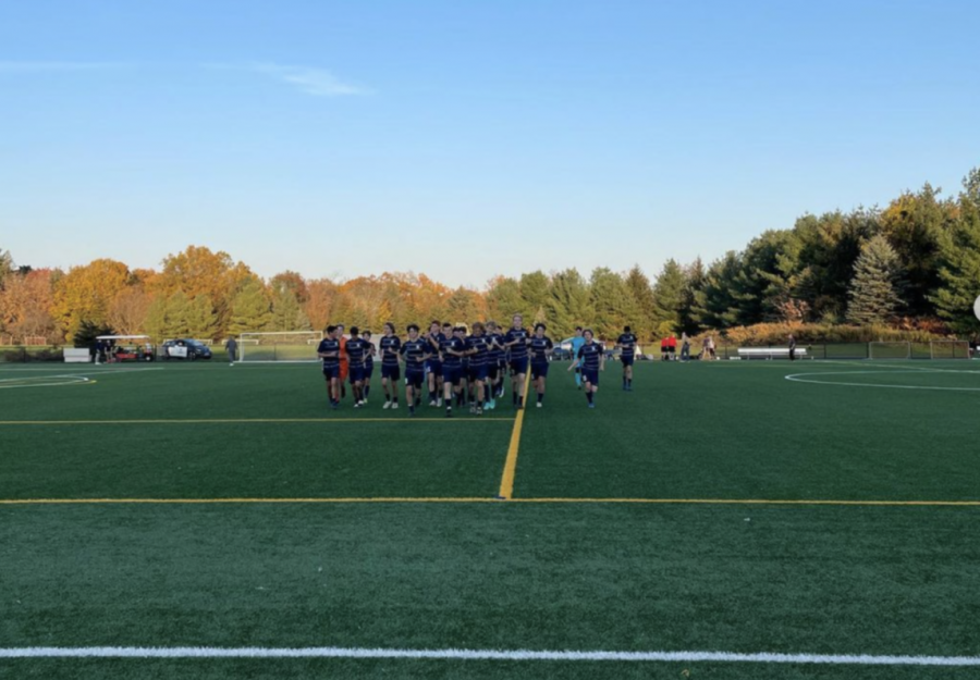 The Staples boys’ soccer team took on Manchester in the first round of the CIAC state tournament on Tuesday, Nov. 9 at 2:00 p.m. The team won with a score of 4-0, with goals from Jackson Hochhauser ’22, Reese Watkins ’22 and Ryan Thomas ’22. 