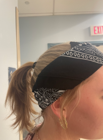 The bandana has demonstrated its incredible versatility throughout history, serving as a symbol for many different cultures around the world. More recently, the bandana has been found on the heads of celebrities and risen to popularity in recent Gen-Z and Millennial fashion trends. 