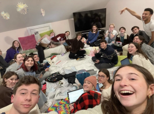 Picture contributed by Jordyn Goldshore ’23 --- upperclassmen one act directors gathered to chose their cast and play. 