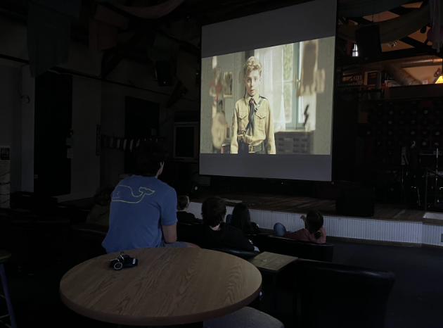 Der Staples Film Club veranstaltet den dritten erfolgreichen Filmabend – Inklings News