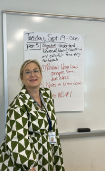 Science teacher Tracy Soffa loves the environment at Staples and encourages the kindness and enthusiasm that each student brings to class everyday.  One piece of advice that Soffa has is to not be afraid to ask questions. Teachers are there to help explain things in all different ways. Never be afraid to reach out.  