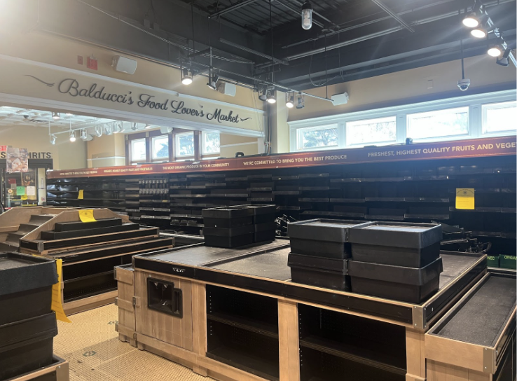 A look at the inside of Balducci’s, where all their food is almost sold out.

