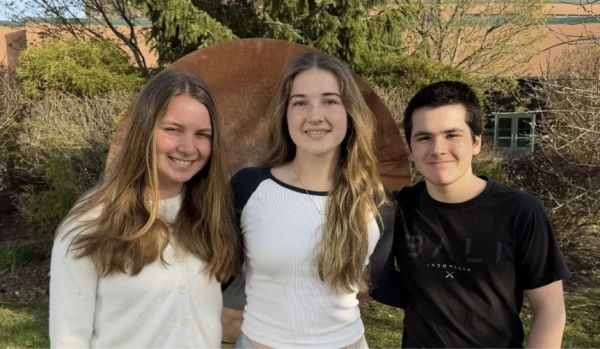 Three Staples juniors (Josie Caricato ’27, Ellie Stauder ’27 and Mehmet Madigan ’27 from left to right) selected to attend the Hwa Chong Institution Asia-Pacific Young Leaders Summit.